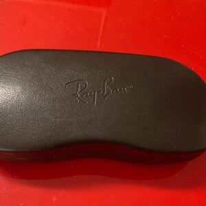 Ray-Ban Black Hard Shell  Glass/Sunglass case